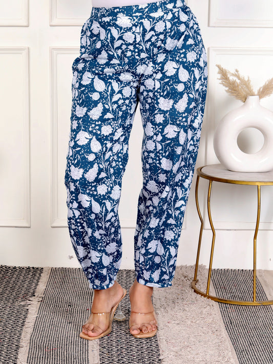 Graceful Navy Blue Floral Printed Pants