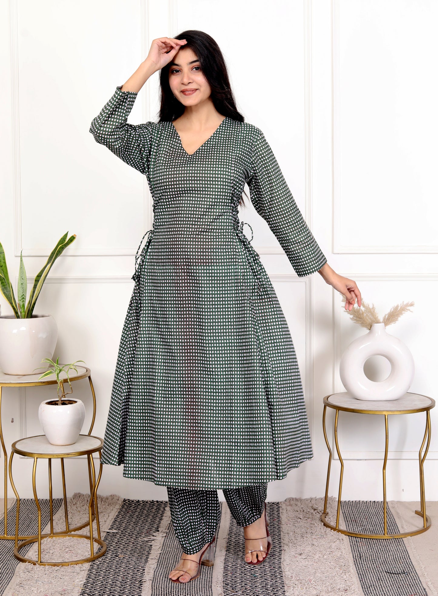 Chic Green Block Print Cotton Outfit with Side Tie-Up – Elegant Set of 2